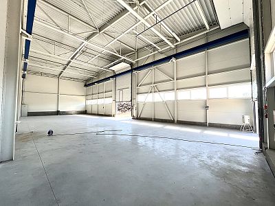 Rental of production hall, space 374 m²