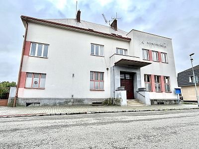 Restaurant for rent 266 m²