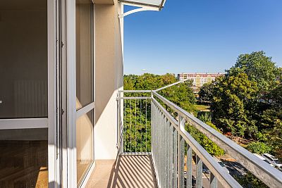 Sunny apartment 2+1 for reconstruction