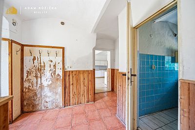 Usedlost s téměř půl hektarem pozemku